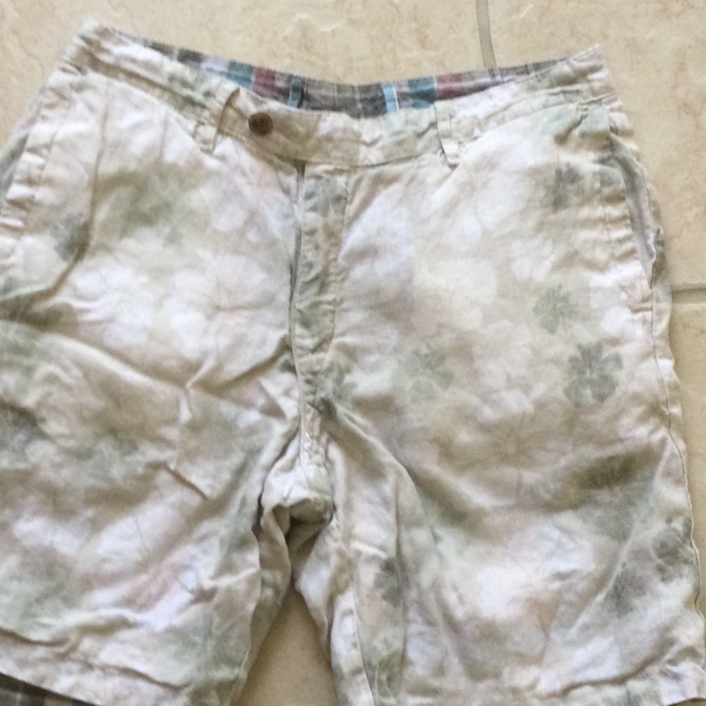 Tommy Bahama  reversible White and Green Flat Front Shorts